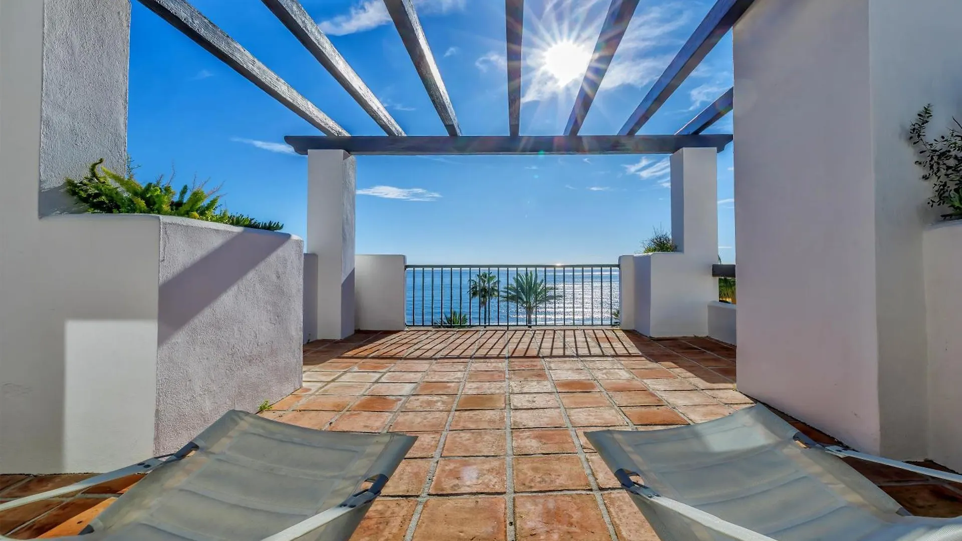 아파트 Luxury Duplex Sea Views La Cala Beach 라칼라데미야스